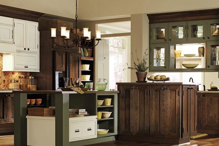 Fine Line Kitchen Designs is a Decora cabinet dealer